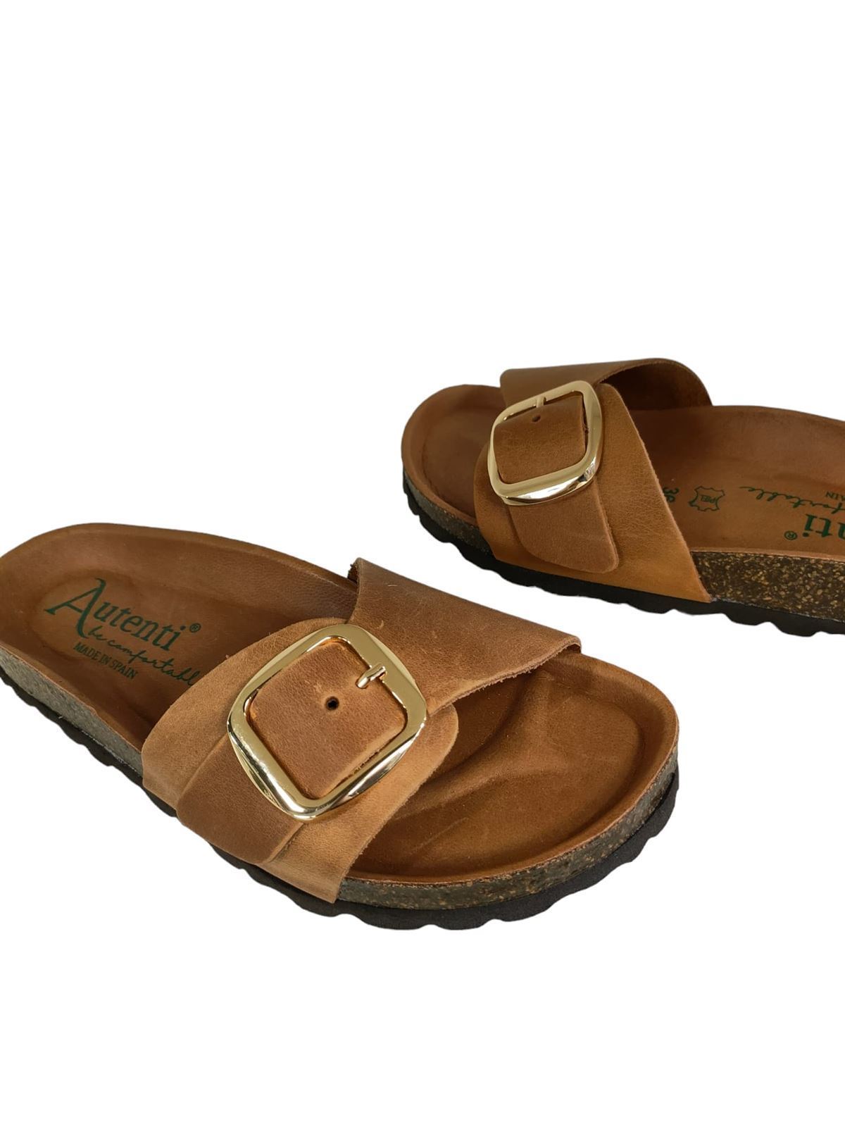 Autenti_ Sandalia hebilla dorada - Imagen 3