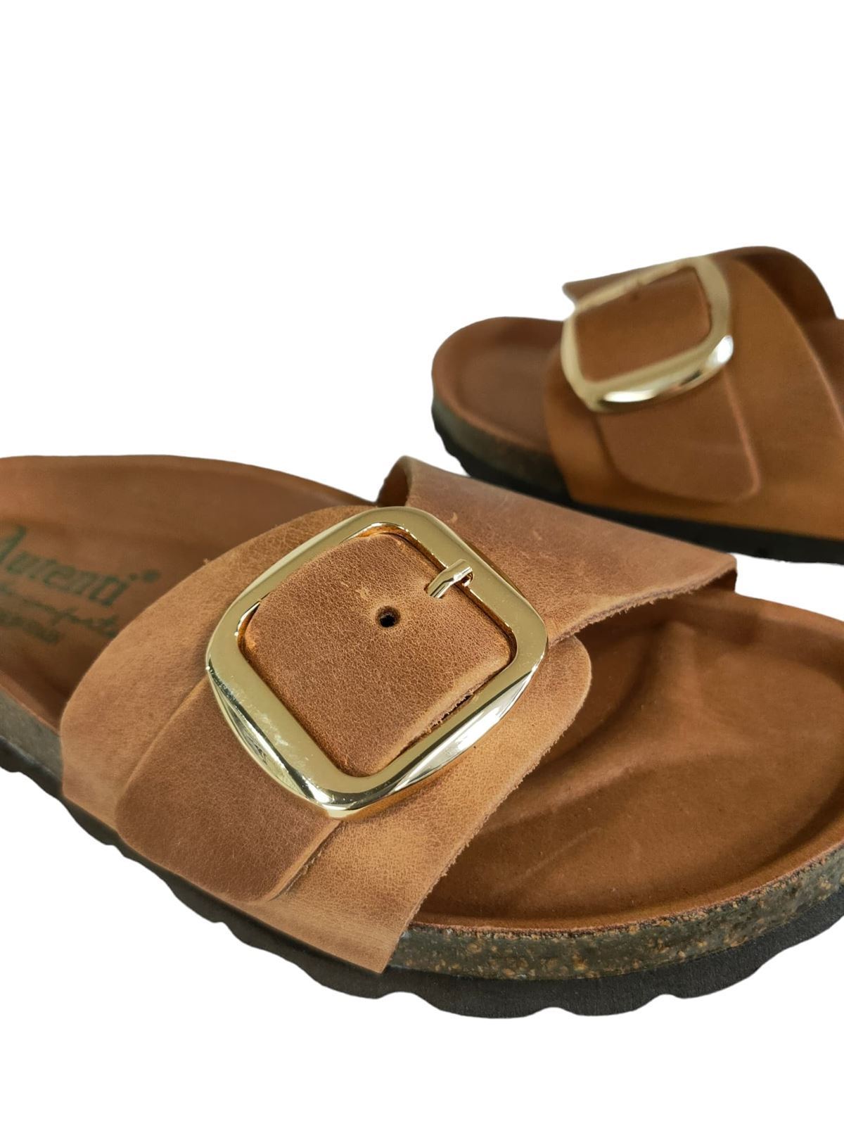 Autenti_ Sandalia hebilla dorada - Imagen 4