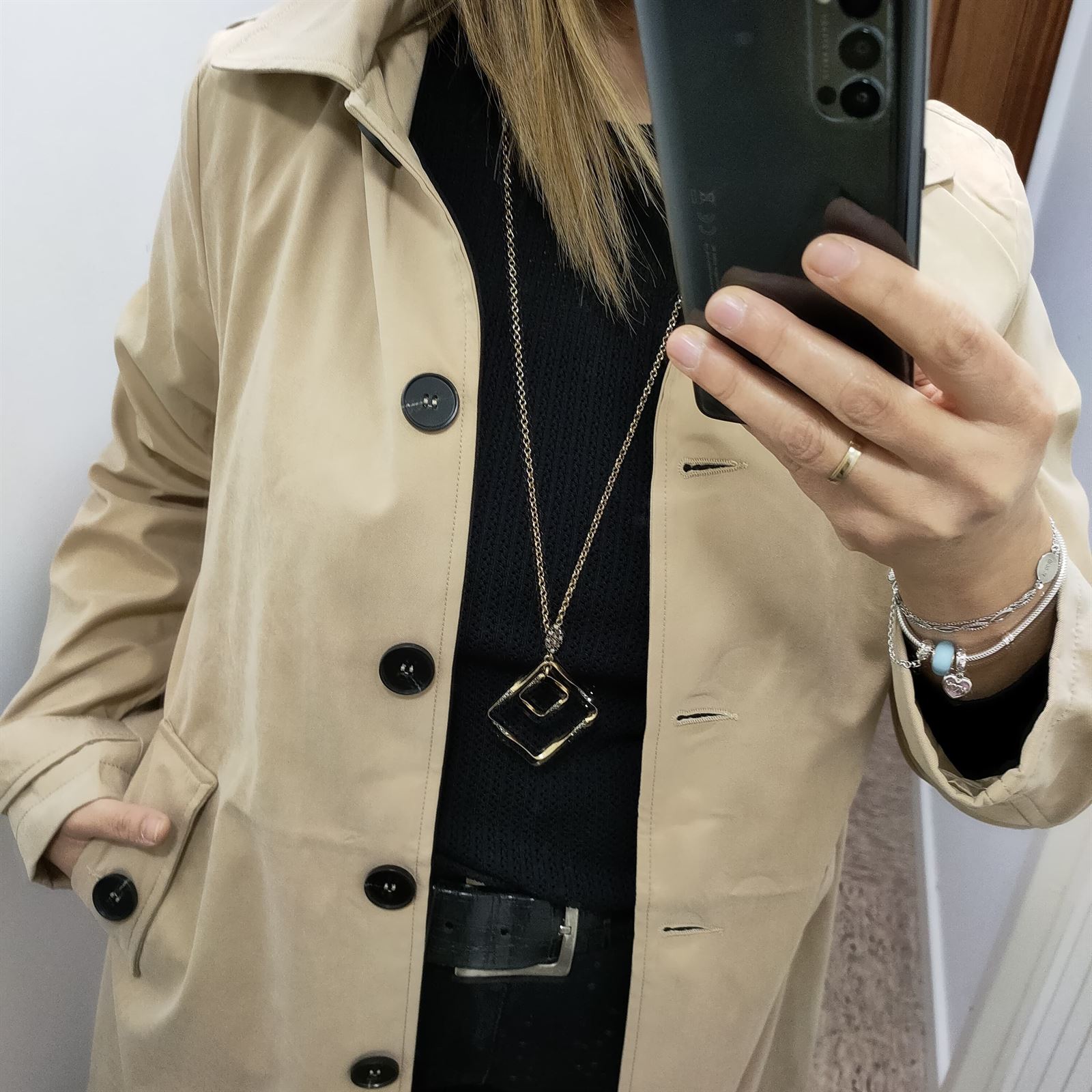 Nos encantan estos look básicos  - Imagen 3