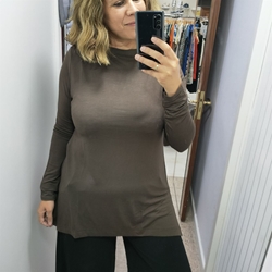 Buddyblue_ Camiseta larga marrón - Imagen 1