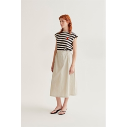 Compañía Fantástica_ Camiseta rayas negra bordado tulipán - Imagen 1