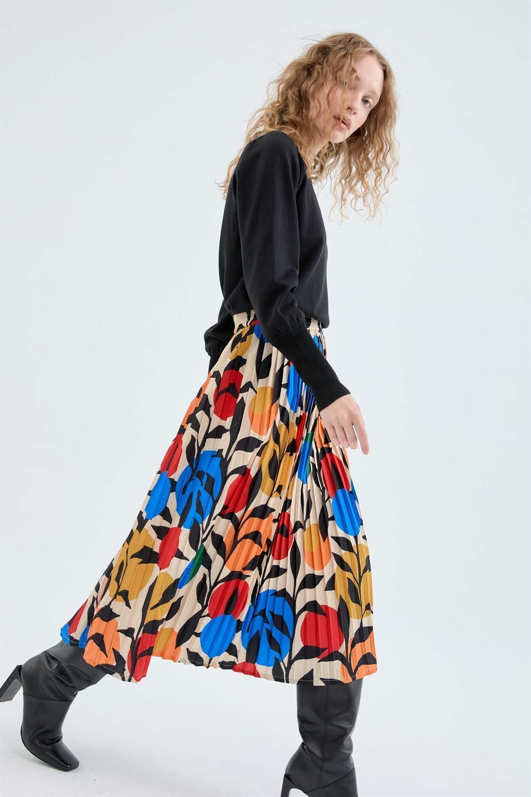 Compañía Fantástica_ Falda plisada estampada - Imagen 4