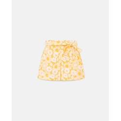 Compañía Fantástica_ Short amarillo de flores - Imagen 1