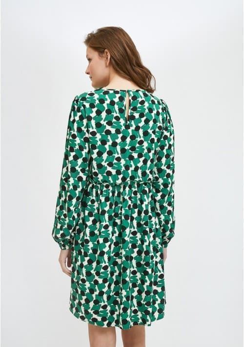 Compañía Fantástica_ Vestido babydoll estampado geométrico verde - Imagen 2