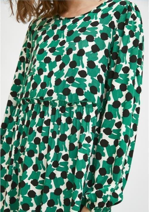 Compañía Fantástica_ Vestido babydoll estampado geométrico verde - Imagen 3