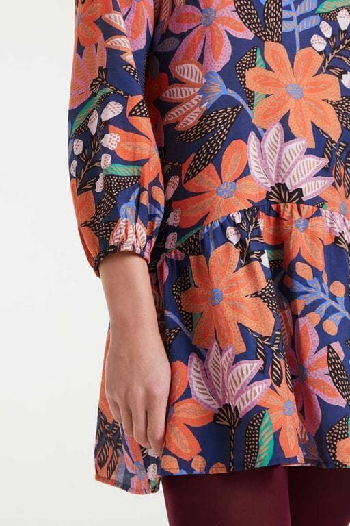 Compañía Fantástica_ Vestido corto estampado Tigerlily - Imagen 3