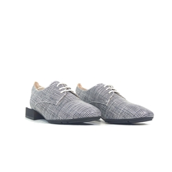 Hispanitas_ Zapato de cordones blanco-negro - Imagen 2