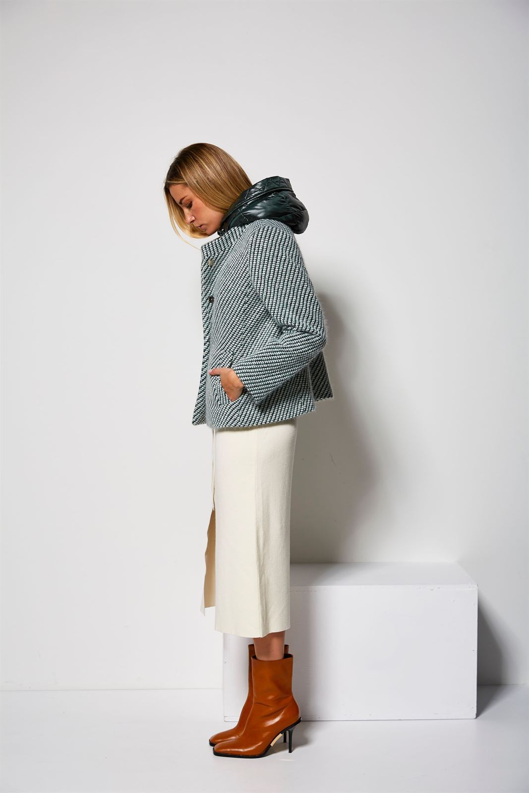 Md´M_ Abrigo corte jaspeado en verde - Imagen 4