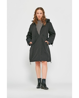 Md´M_ Parka negra con capucha - Imagen 2