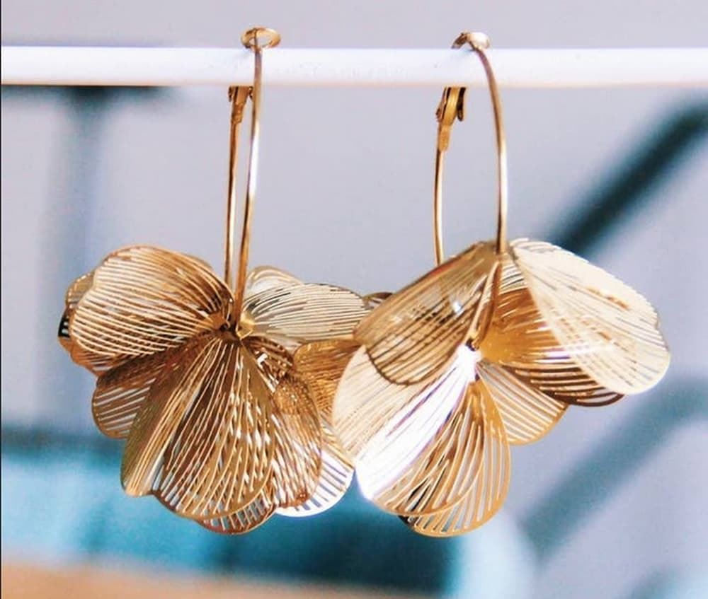 Pendientes elegantes con hojas florales delicadas - Imagen 1