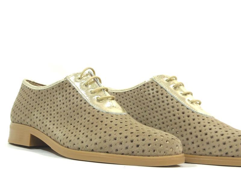 Pitillos_ Blucher con puntera y picado beige - Imagen 2
