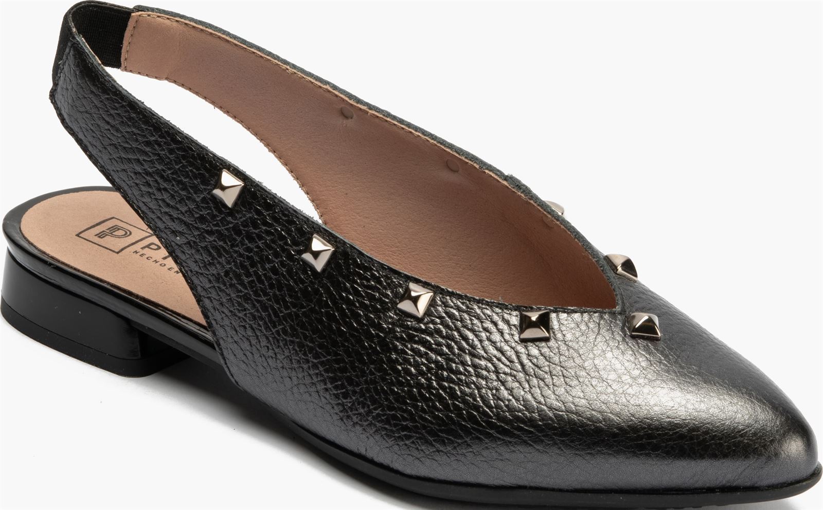 Pitillos_ Zapato destalonado negro tachuelas - Imagen 1