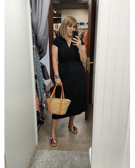 Scorzzo_ Vestido escote nudo en negro - Imagen 1