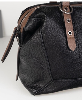 Volum_ Bolso tipo Bowlin en cuero y negro - Imagen 2